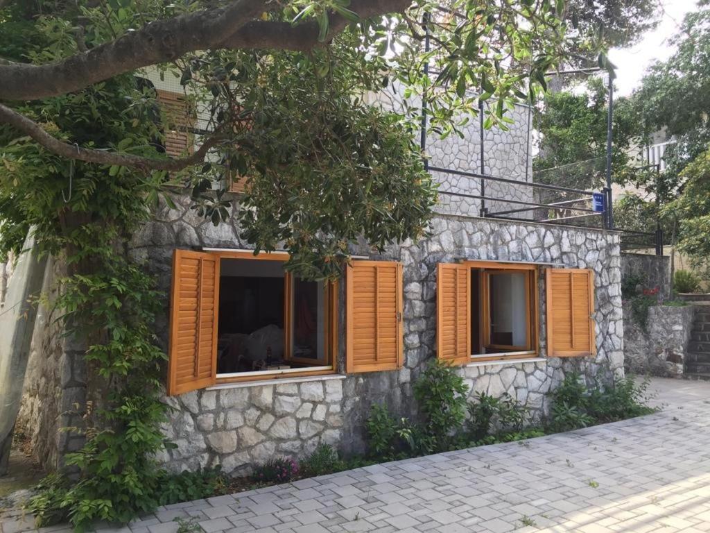 Appartement Cozy Place On The Beach à Trogir Extérieur photo