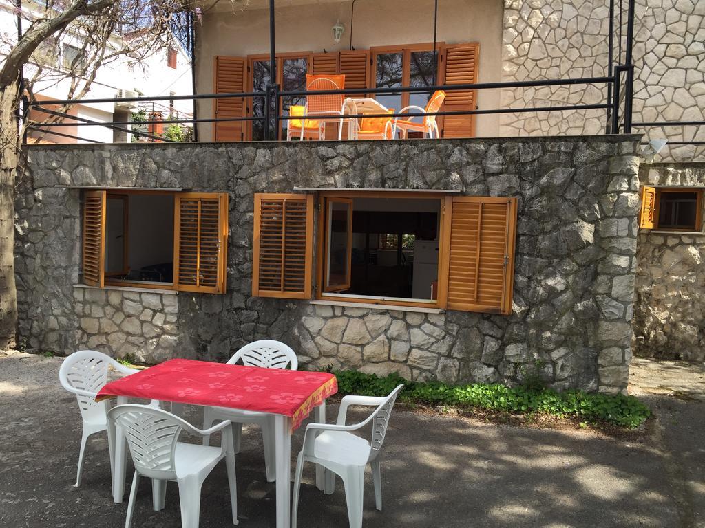 Appartement Cozy Place On The Beach à Trogir Extérieur photo